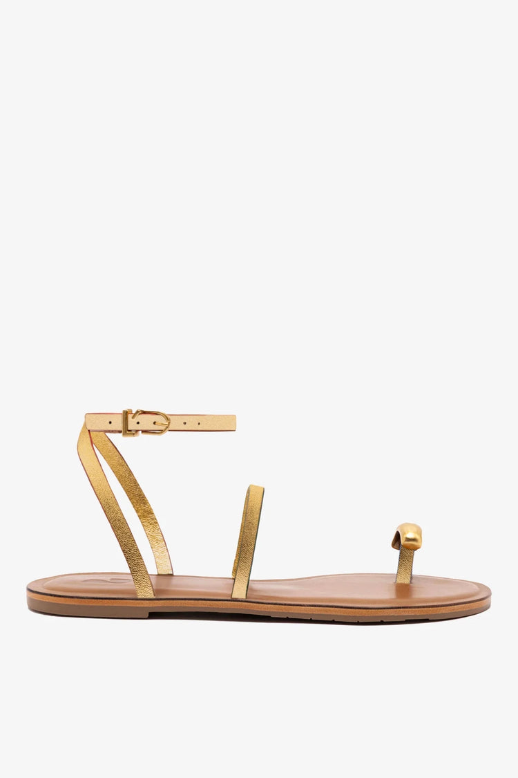 Biarritz Flat Sandal In Gold Metallic Leather